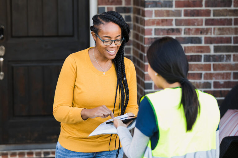 package delivery signing amazon ups fedex 1200x800 5b2df79