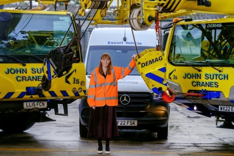 1732089612 angela rayner mp visits john sutch cranes 9