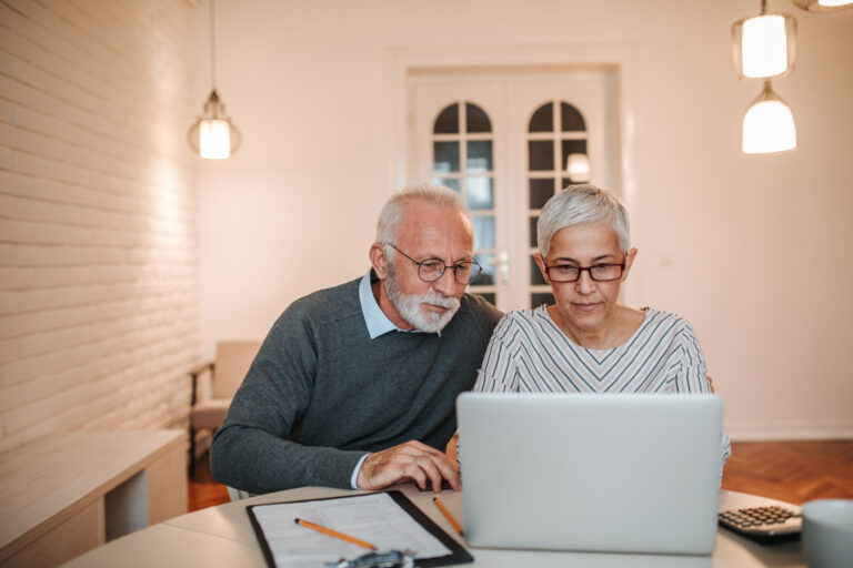 two people at a laptop gettyimages 892797264