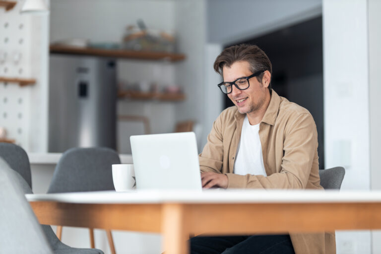 man 30s laptop gettyimages 1371997481