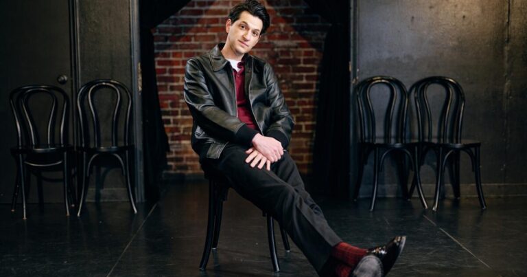 urlhttps3A2F2Fcalifornia times brightspot.s3.amazonaws.com2F742Fb52Fa51499f647e68e84295d41602e602F1487121 et ben schwartz mju 044