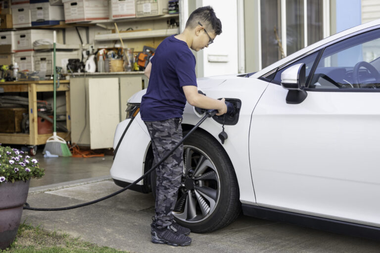 charging an electric vehicle 2