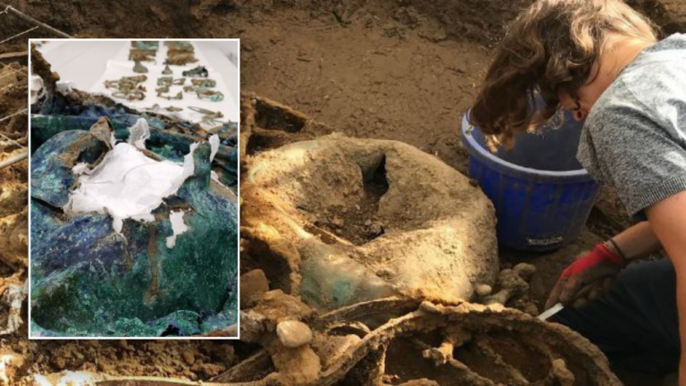 uk archaeology iron age hoard 1