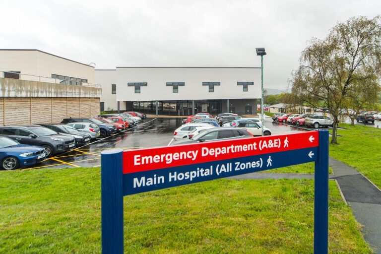 1744868786 airedale hospital keighley yorkshire copyright gleeds