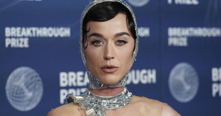 urlhttps3A2F2Fcalifornia times brightspot.s3.amazonaws.com2F632Fbc2F2914349f4f548b1d878ac4485c952F2025 breakthrough prize ceremony 49448