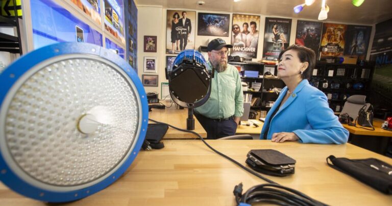 urlhttps3A2F2Fcalifornia times brightspot.s3.amazonaws.com2F892Fa62F29478fb84146b57811bae802f1862F1503978 me judy chu tariffs hwc 004