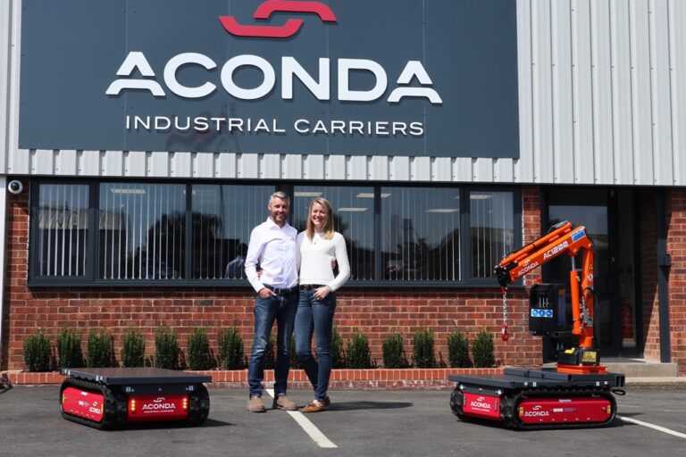 1746512935 aconda l tom cannon r ashlea cannon